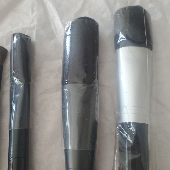 Makeup Brush Set by Jerome Alexander - Picture 3 of 4